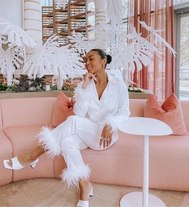Soft Life Feathered Luxe Set